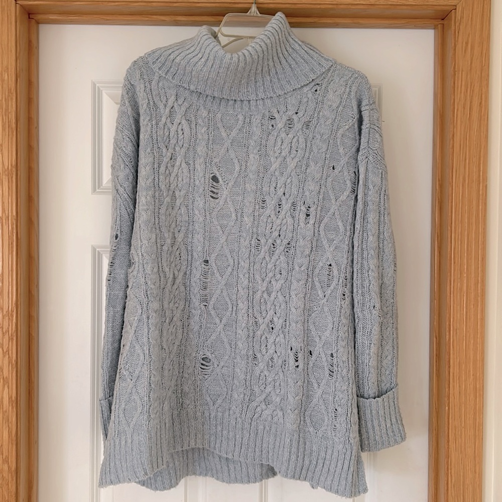 Free People sweater size SP Pre Owned